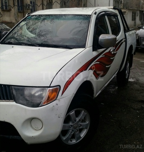 Mitsubishi L200 2008, 180,300 km - 2.5 л - Bakı