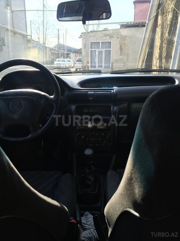 Opel Astra 1995, 412,374 km - 1.6 l - Bakı