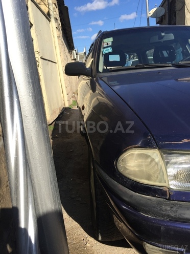 Opel Astra 1995, 412,374 km - 1.6 l - Bakı