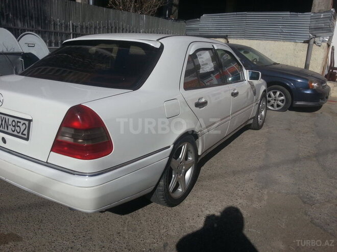 Mercedes C 200 1995, 250,000 km - 2.0 l - Bakı