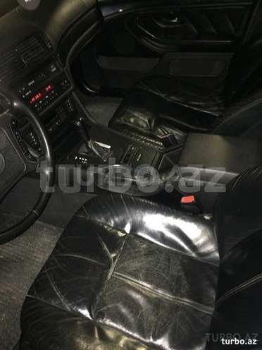 BMW 528 1996, 296,000 km - 2.8 l - Bakı