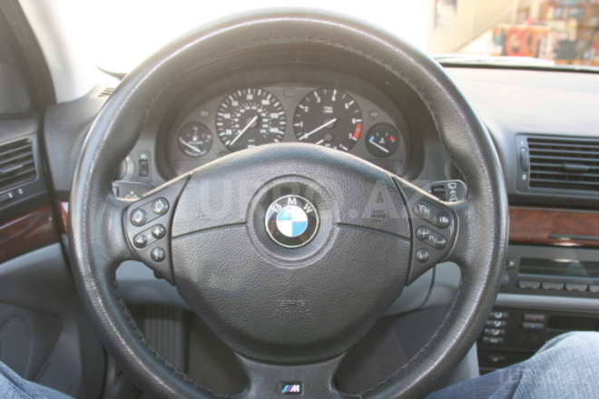 BMW 528 2000, 290,000 km - 2.8 л - Bakı