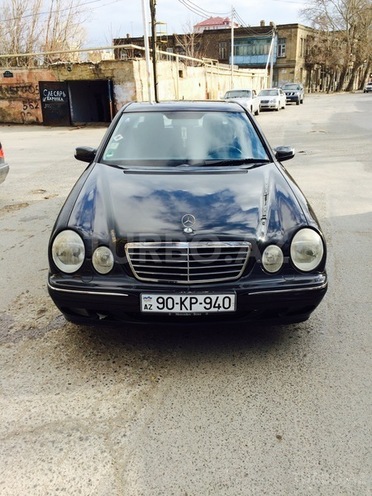 Mercedes E 200 2001, 180,000 km - 2.0 л - Bakı