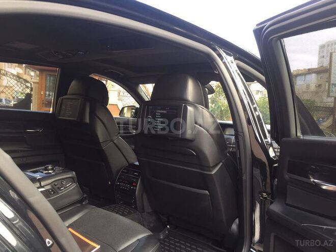 BMW 750 2009, 83,000 km - 4.4 l - Bakı