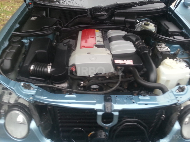 Mercedes E 200 2000, 184,000 km - 2.0 l - Gəncə