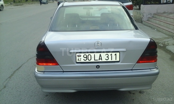 Mercedes C 200 1998, 272,226 km - 2.0 l - Bakı