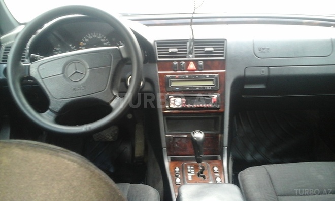 Mercedes C 200 1998, 272,226 km - 2.0 l - Bakı