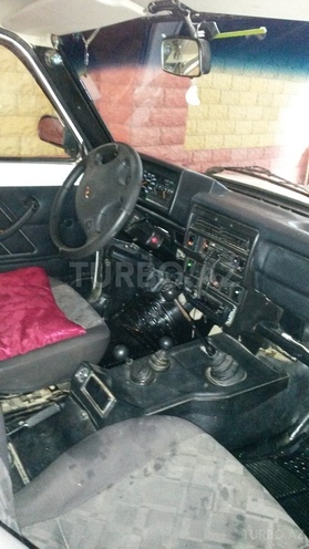 LADA (VAZ) Niva 2006, 144,000 km - 1.7 л - Yardımlı