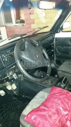 LADA (VAZ) Niva 2006, 144,000 km - 1.7 л - Yardımlı