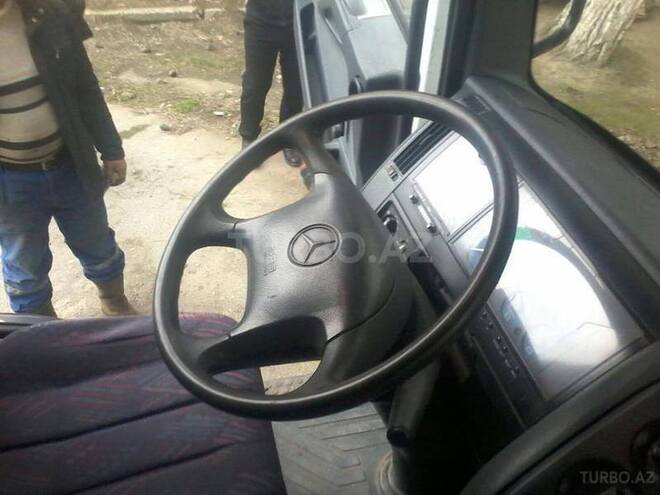 Mercedes Atego 1217 1999, 593,000 km - 4.3 l - Bakı
