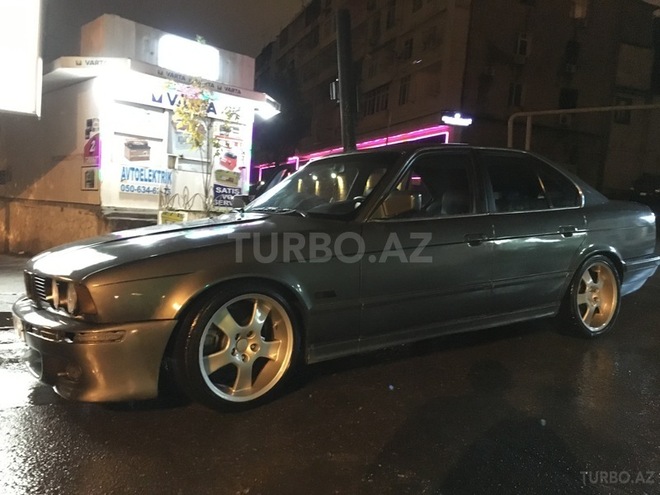 BMW 525 1991, 300 km - 2.5 l - Bakı