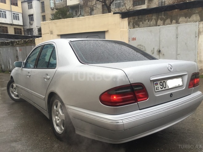 Mercedes E 280 1999, 184,000 km - 2.8 л - Bakı