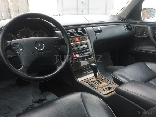 Mercedes E 280 1999, 184,000 km - 2.8 л - Bakı