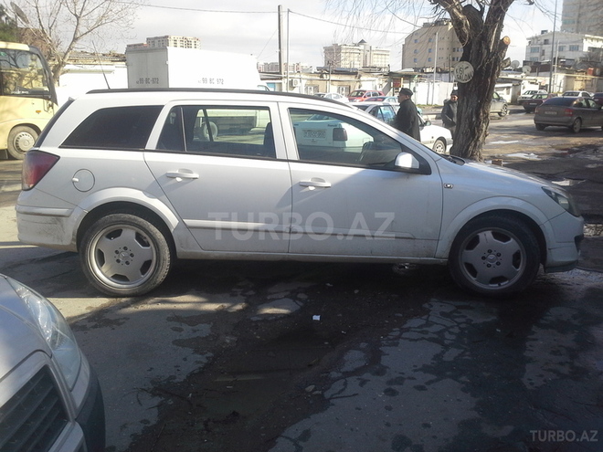Opel Astra 2006, 223,000 km - 1.9 l - Bakı