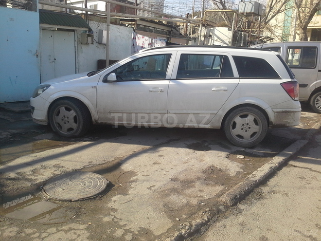 Opel Astra 2006, 223,000 km - 1.9 l - Bakı