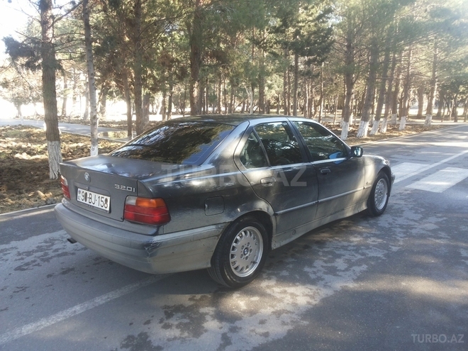 BMW 320 1992, 250,000 km - 2.0 l - Sumqayıt