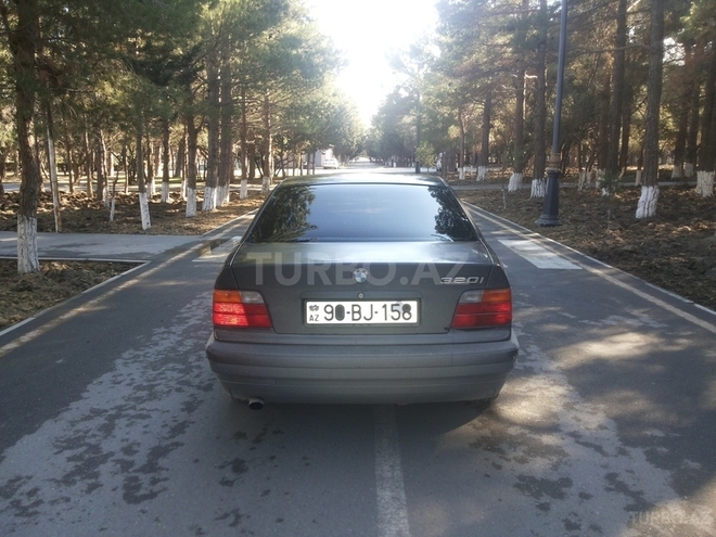 BMW 320 1992, 250,000 km - 2.0 l - Sumqayıt