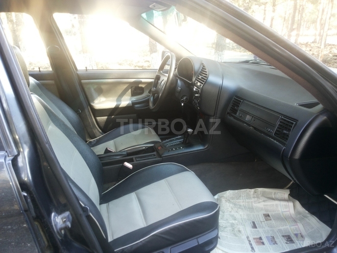 BMW 320 1992, 250,000 km - 2.0 l - Sumqayıt
