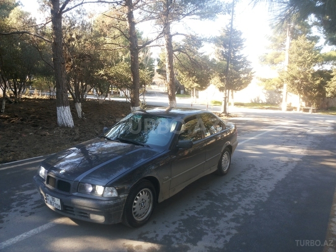 BMW 320 1992, 250,000 km - 2.0 l - Sumqayıt