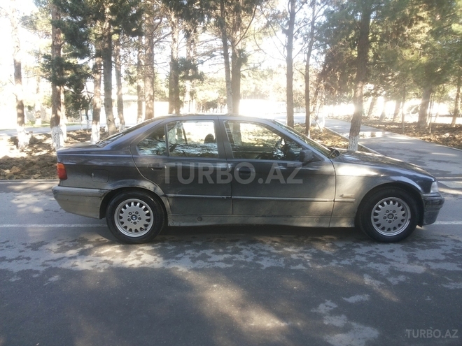 BMW 320 1992, 250,000 km - 2.0 l - Sumqayıt