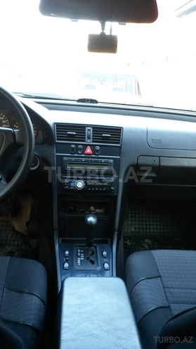 Mercedes C 200 1998, 160,000 km - 0.2 l - Qusar