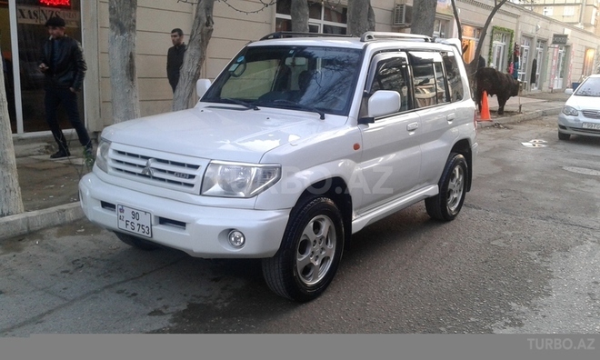 Mitsubishi Pajero io 1999, 250,000 km - 1.8 l - Bakı