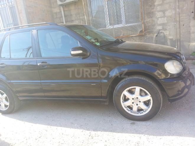 Mercedes ML 270 2003, 200,000 km - 2.7 l - Bakı