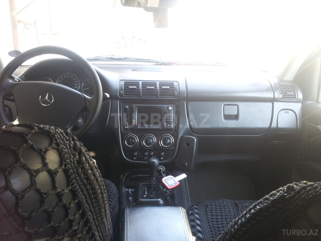 Mercedes ML 270 2003, 200,000 km - 2.7 l - Bakı