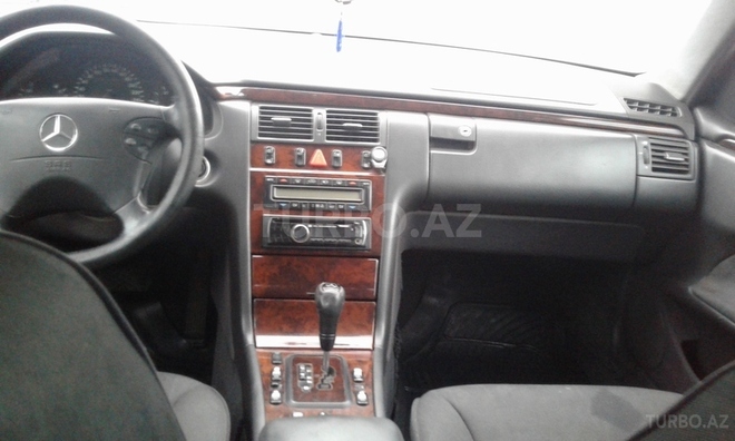 Mercedes E 270 2000, 240,000 km - 0.2 l - Bakı