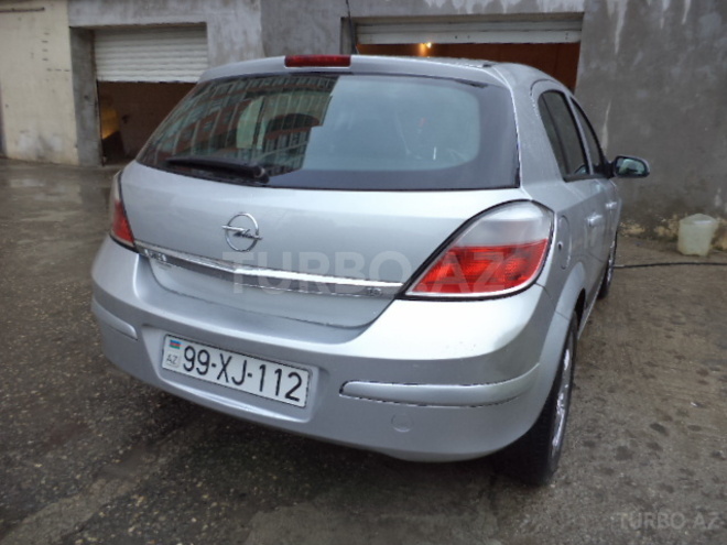 Opel Astra 2005, 138,000 km - 1.8 l - Bakı
