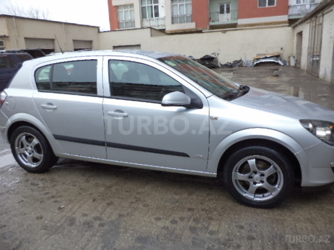 Opel Astra 2005, 138,000 km - 1.8 l - Bakı