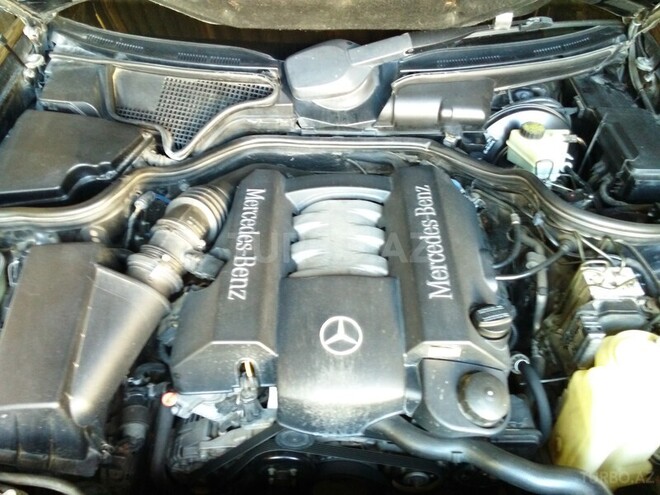Mercedes E 240 1999, 208,500 km - 2.4 l - Saatlı