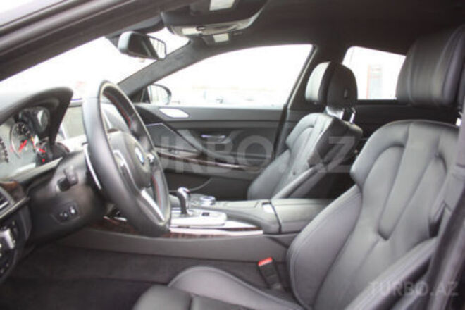 BMW M6 2014, 5,560 km - 0.4 l - Bakı
