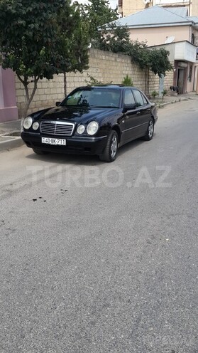 Mercedes E 240 1998, 30,000 km - 2.4 l - Quba