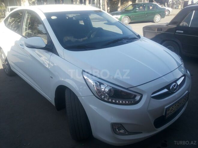 Hyundai Accent 2013, 62,000 km - 1.6 л - Zaqatala