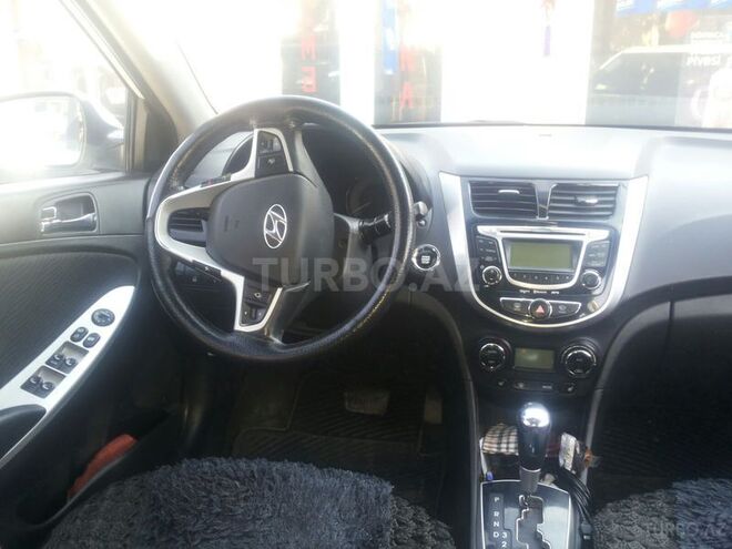 Hyundai Accent 2013, 62,000 km - 1.6 л - Zaqatala