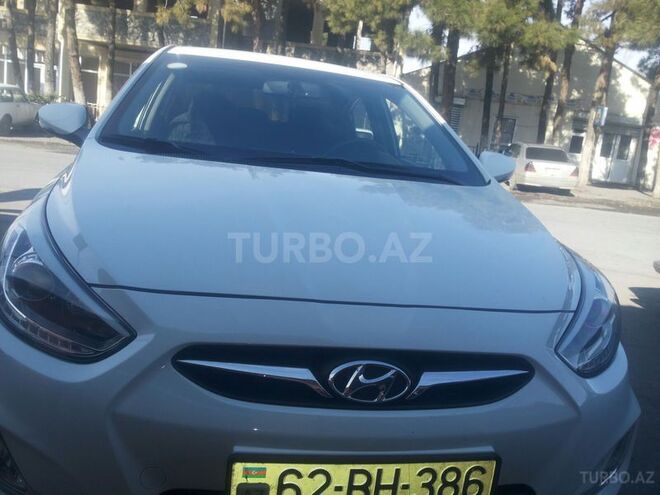 Hyundai Accent 2013, 62,000 km - 1.6 л - Zaqatala