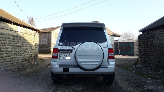 Mitsubishi Pajero io 2001, 10,300 km - 2.0 l - Lənkəran
