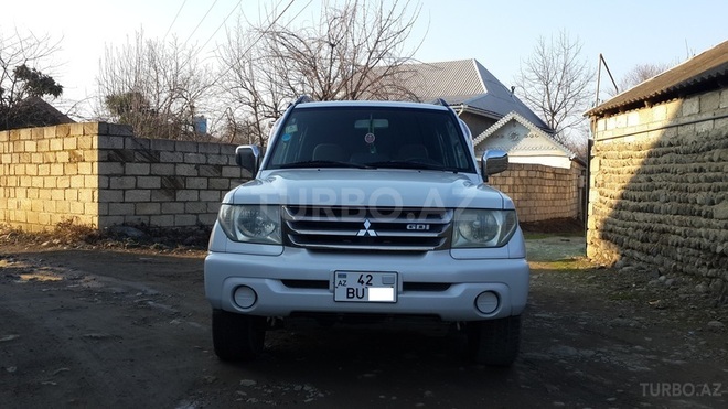 Mitsubishi Pajero io 2001, 10,300 km - 2.0 l - Lənkəran