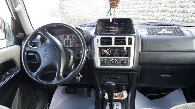 Mitsubishi Pajero io 2001, 10,300 km - 2.0 l - Lənkəran