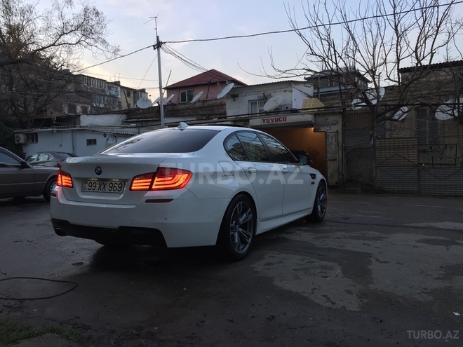BMW 528 2011, 93,000 km - 3.0 l - Bakı