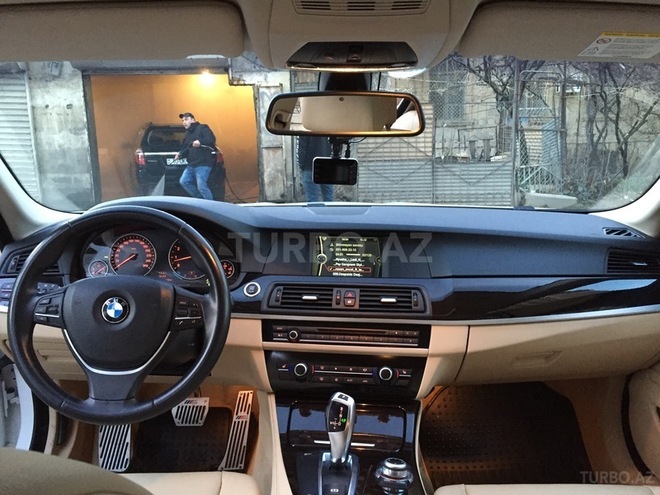 BMW 528 2011, 93,000 km - 3.0 l - Bakı