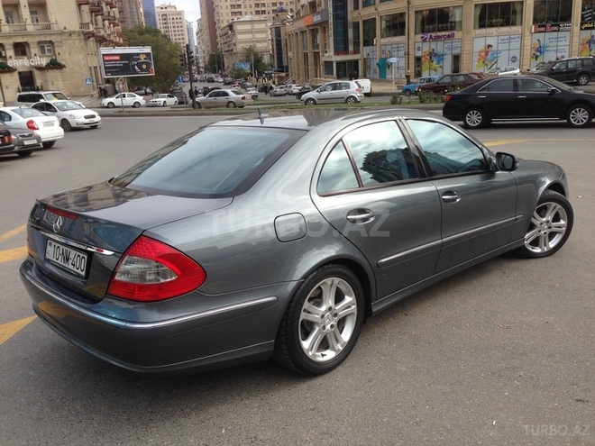 Mercedes E 220 2007, 168,000 km - 0.3 л - Bakı