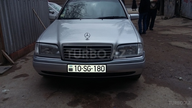 Mercedes C 200 1995, 200,000 km - 2.0 л - Bakı