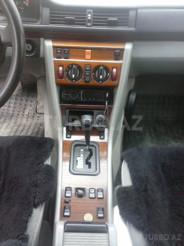 Mercedes E 220 1995, 200,000 km - 2.2 l - Bakı