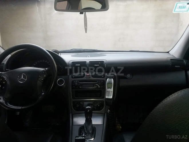 Mercedes C 320 2001, 226,000 km - 3.2 l - Xaçmaz