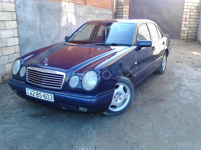 Mercedes E 200 1999, 253,000 km - 2.0 л - Astara