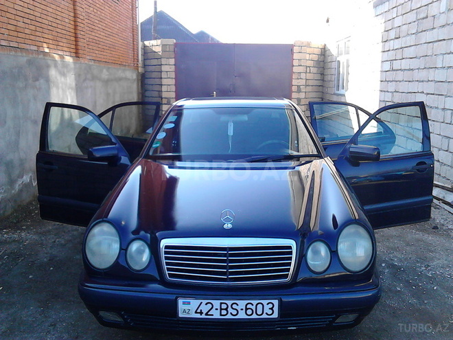 Mercedes E 200 1999, 253,000 km - 2.0 л - Astara