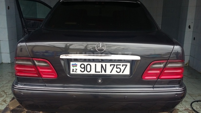 Mercedes E 230 1996, 386,619 km - 2.3 l - Bakı
