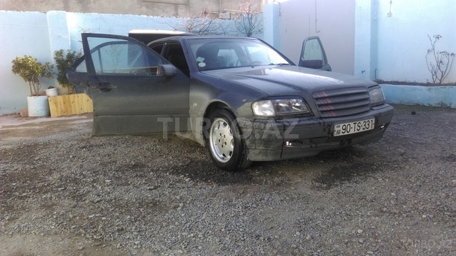 Mercedes C 220 1998, 258,588 km - 2.2 l - Bakı